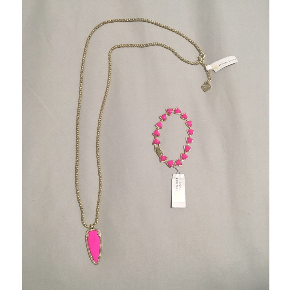 Kendra Scott necklace and bracelet set